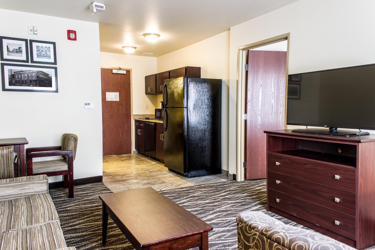 Cobblestone Hotel & Suites - Chippewa Falls Exteriör bild