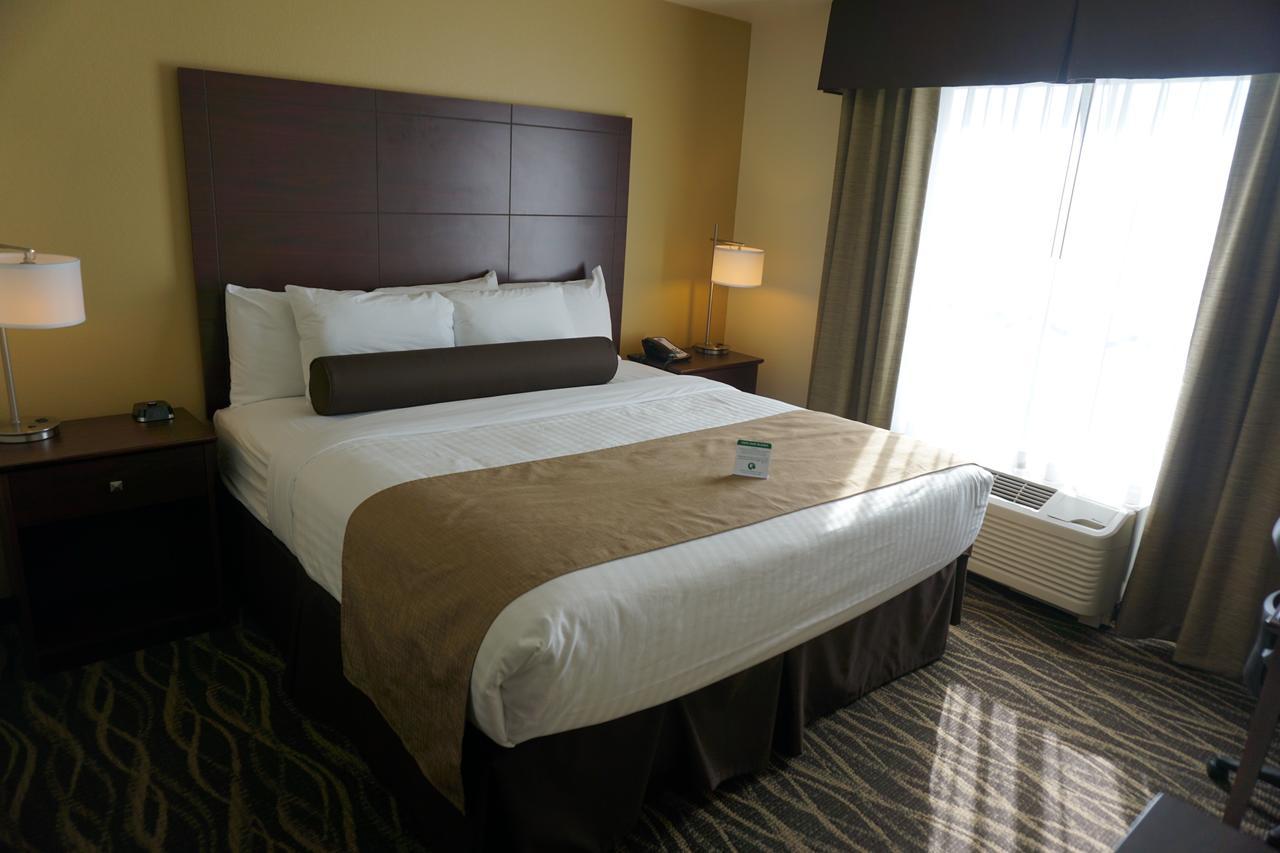 Cobblestone Hotel & Suites - Chippewa Falls Exteriör bild