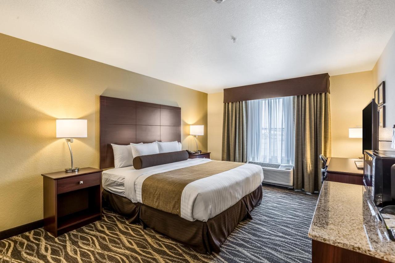 Cobblestone Hotel & Suites - Chippewa Falls Exteriör bild